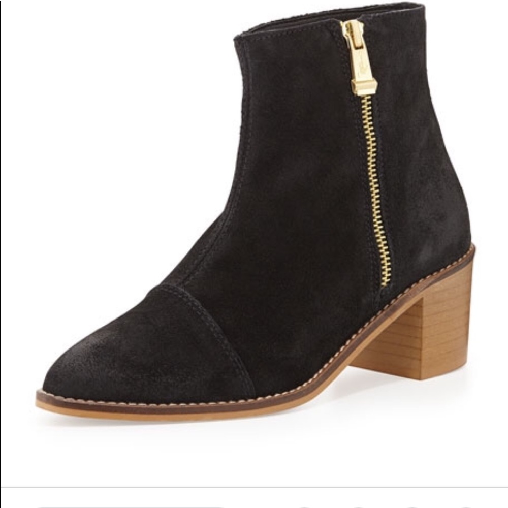Report Signature Jackal Booties